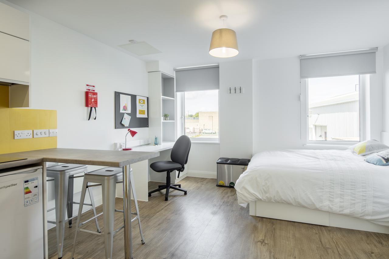 Pure Citystay Brickworks Йорк Экстерьер фото
